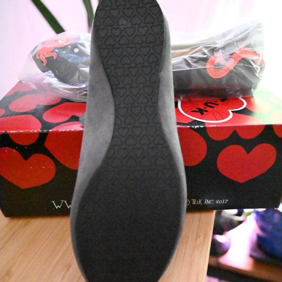 BNWT - TUK Vegan Leather Octopus Flats - Picture 3 of 3